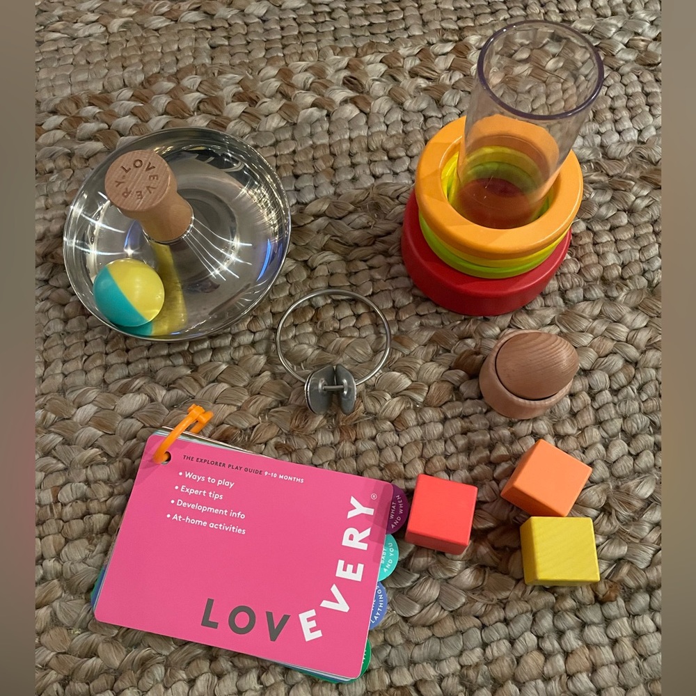 Lovevery “The Explorer” play kit months 9-10